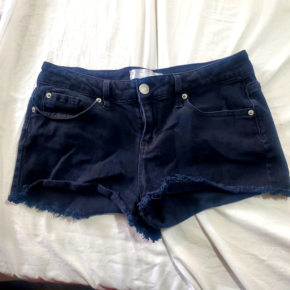 No Boundries shorts